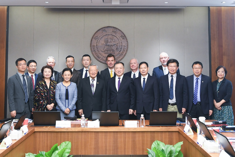 上海交大校领导会见美国纽黑文大学校长一行